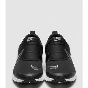 Nike Dynamo Go Kids FlyEase Slip-On Sneakers – Black/White size 4